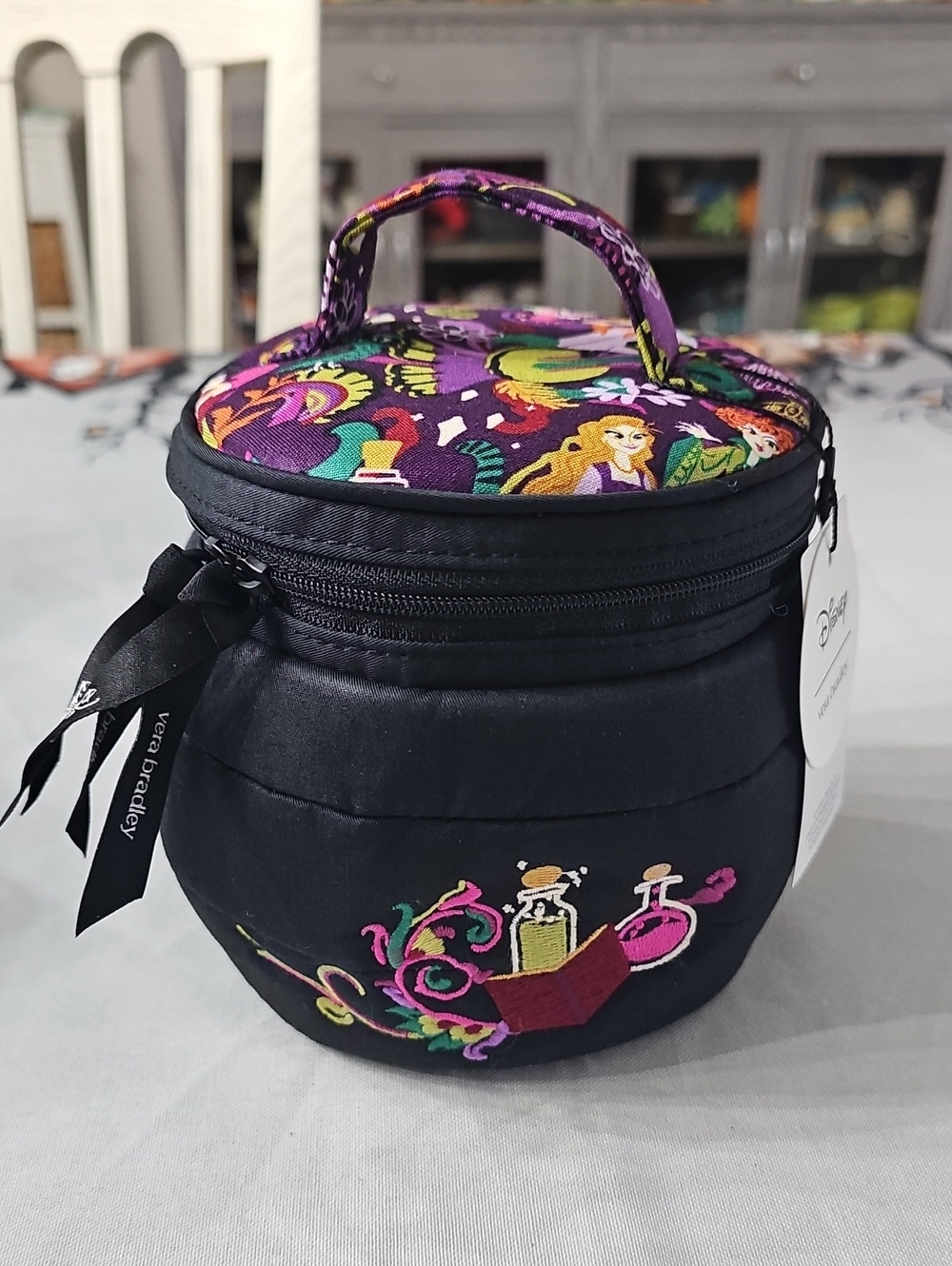 NWT! Disney Hocus Pocus Blooms & Brooms Cauldron Cosmetic Case